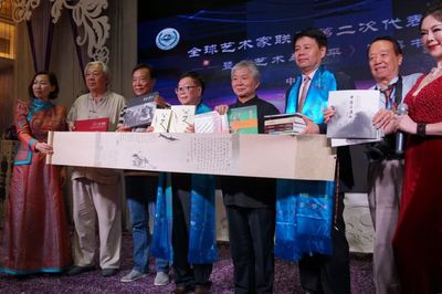 光影鑄魂 隆回民俗攝影家老后喜獲終身成就獎(jiǎng)與國內(nèi)文化藝術(shù)交流新展望